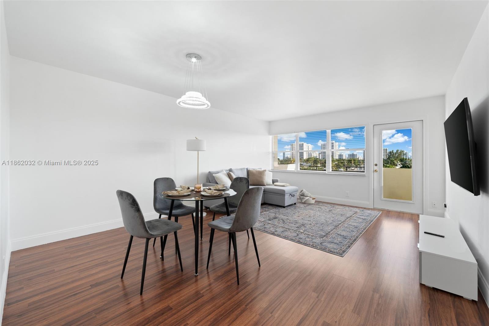401 Golden Isles Dr # 406, Hallandale Beach FL 3010 photo 2