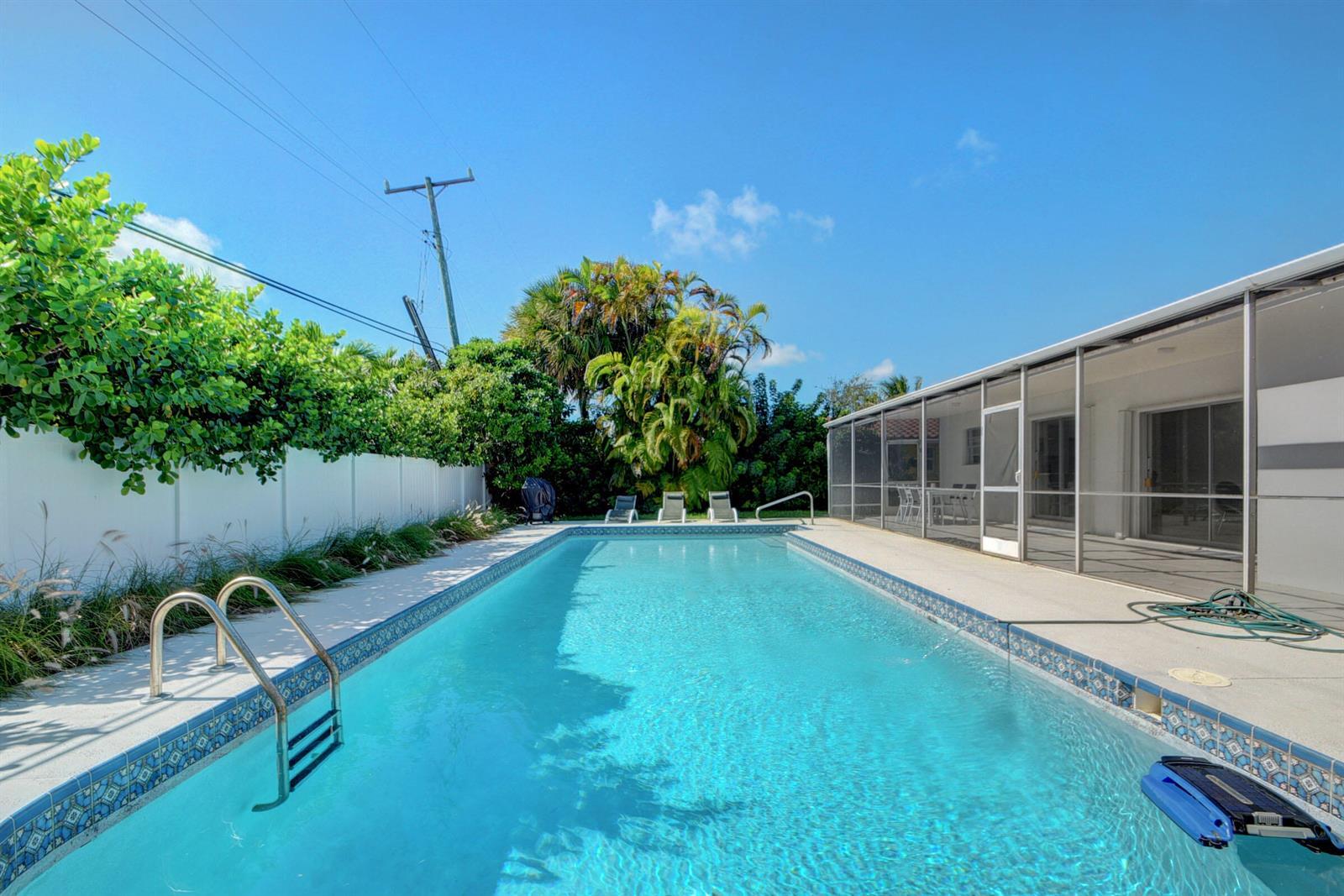1171 Bimini Lane, Singer Island FL 33404 photo 2