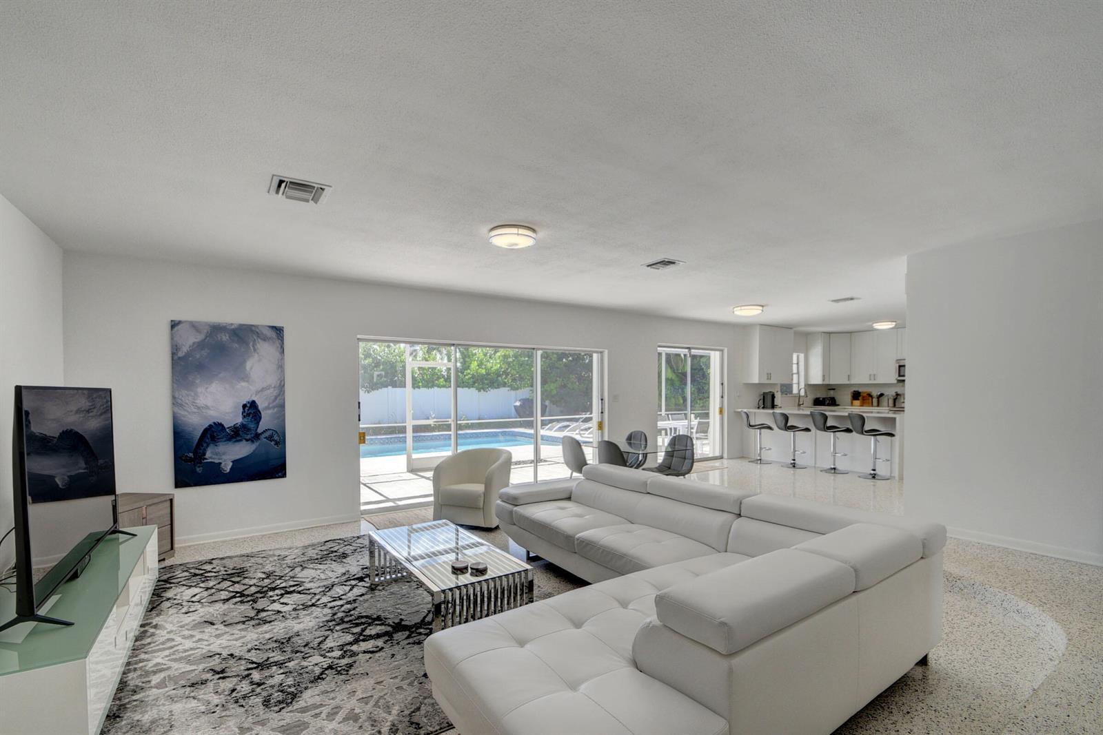 1171 Bimini Lane, Singer Island FL 33404 photo 3