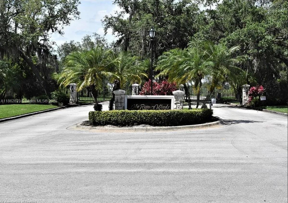 5056 LAKE REGENCY DR, Sebring FL 33875 photo 2