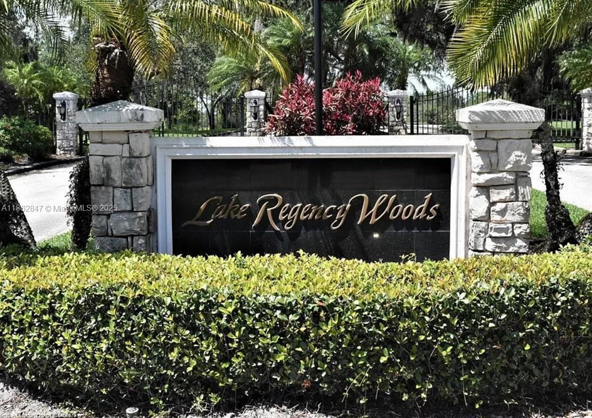 5052 LAKE REGENCY DR, Sebring FL 33875