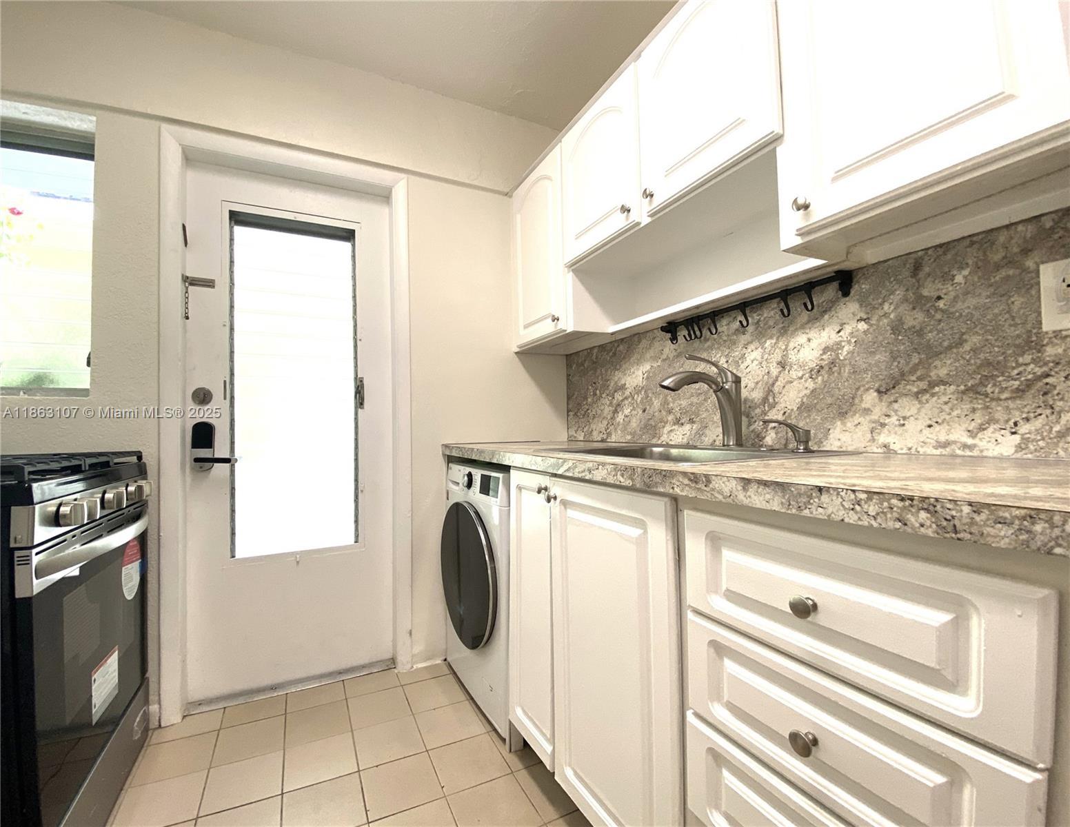 932 Euclid Ave # 2, Miami Beach FL 33139 photo 4
