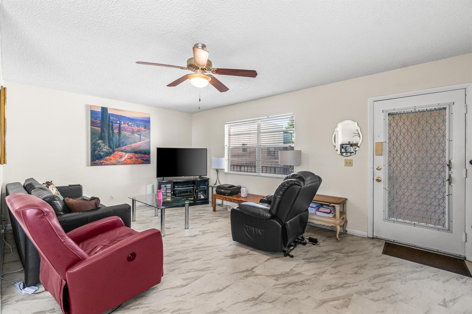 184 Flanders D, Delray Beach FL 33484 photo 3