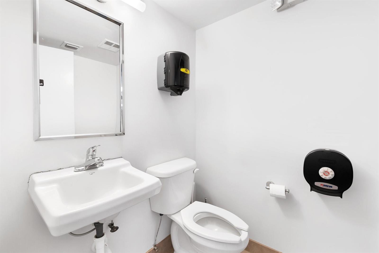 1231 NE 8th Avenue, Fort Lauderdale FL 33304 photo 3