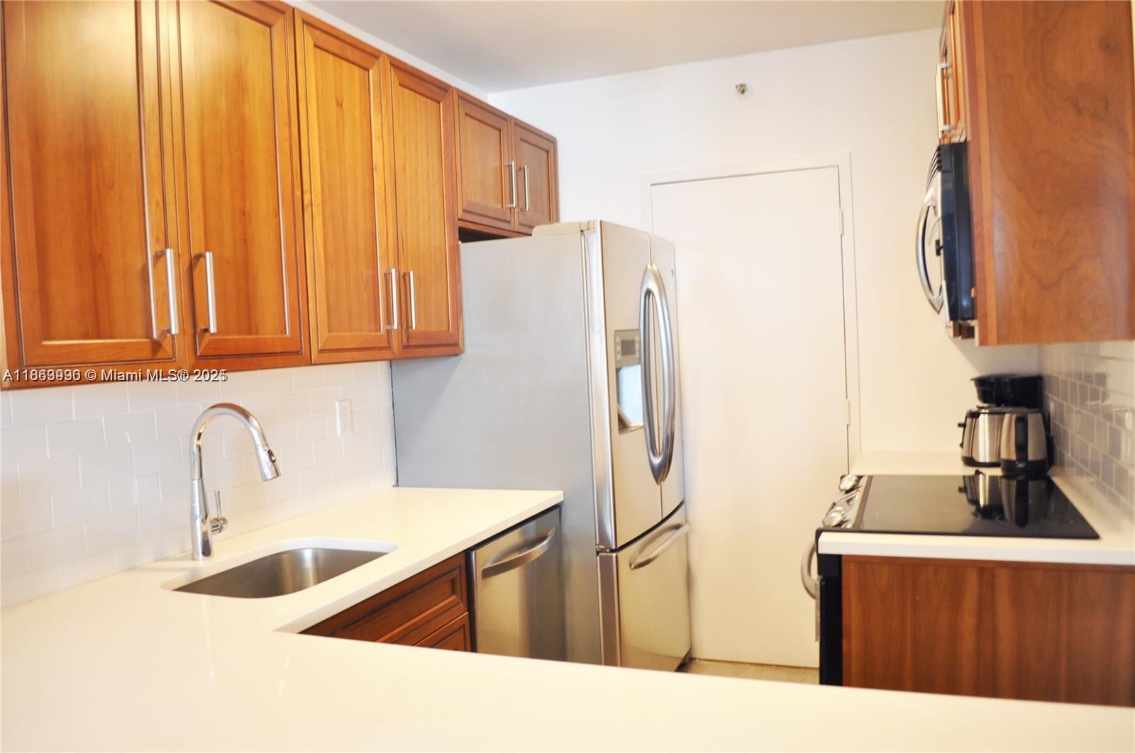 100 Lincoln Rd # 435, Miami Beach FL 33139 photo 5