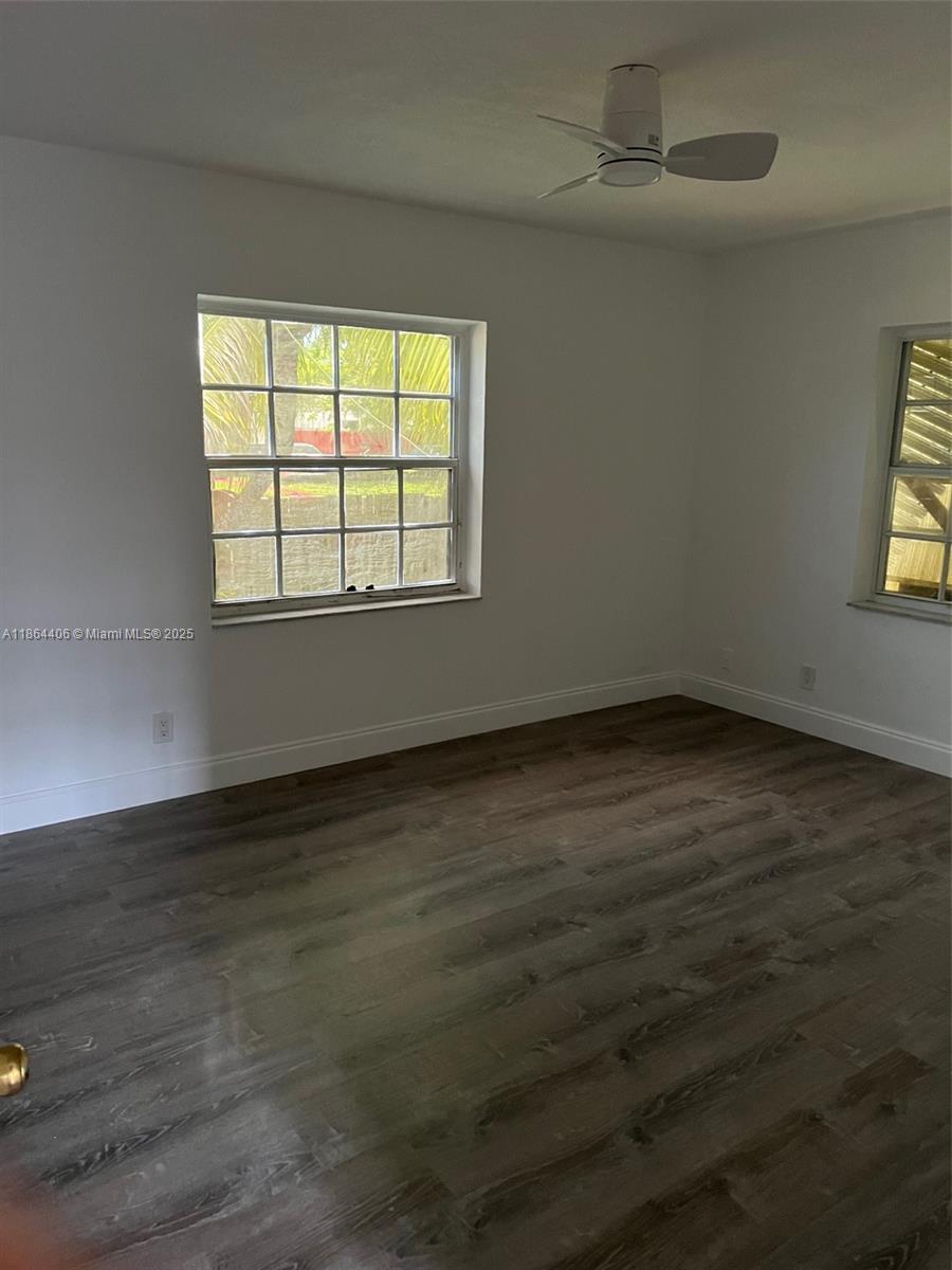 802 S 24th Ave, Hollywood FL 33020 photo 2