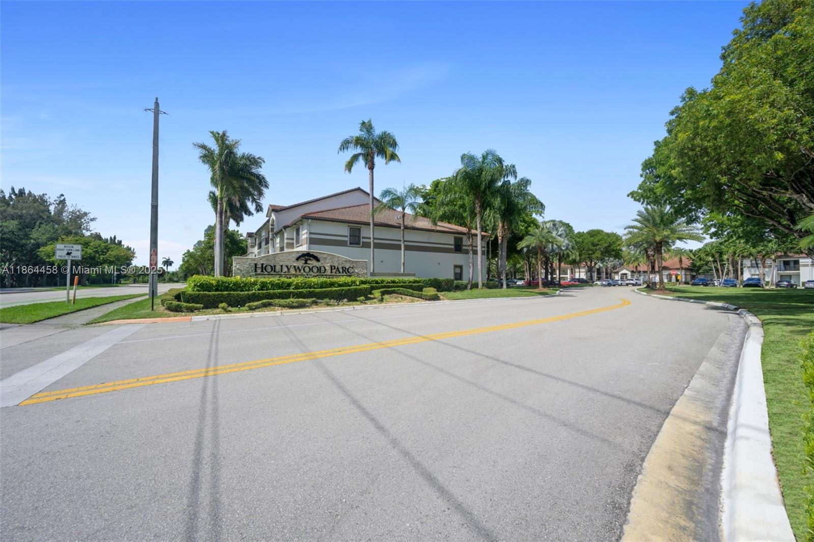 530 S Park Rd # 11, Hollywood FL 33021 photo 3