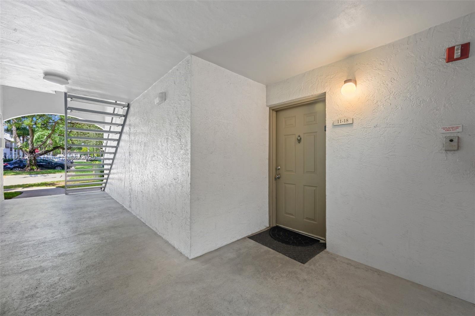 530 S Park Rd # 11, Hollywood FL 33021 photo 5