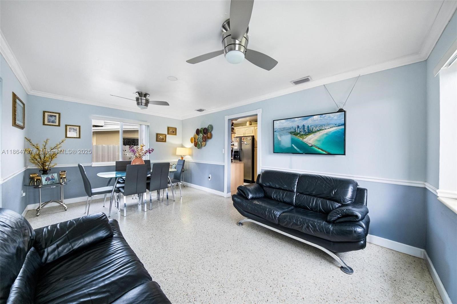 897 W 36th St, Hialeah FL 33012 photo 2