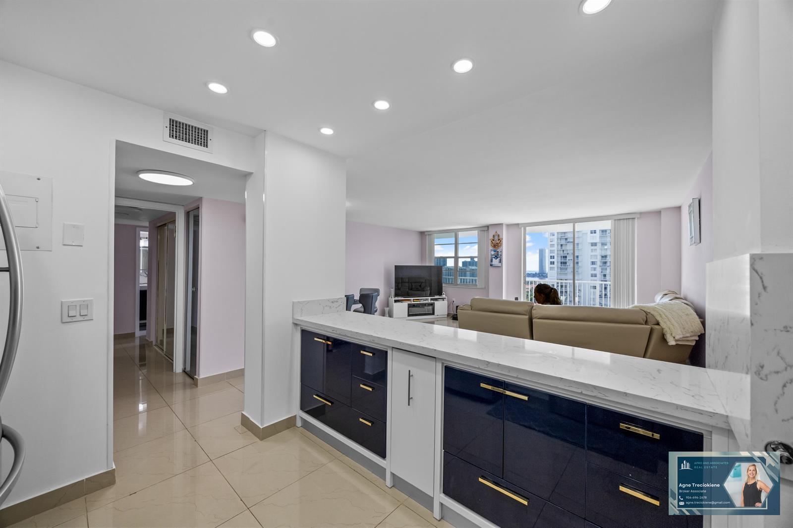 2801 NE 183rd Street # 1606w, Aventura FL 33160 photo 2