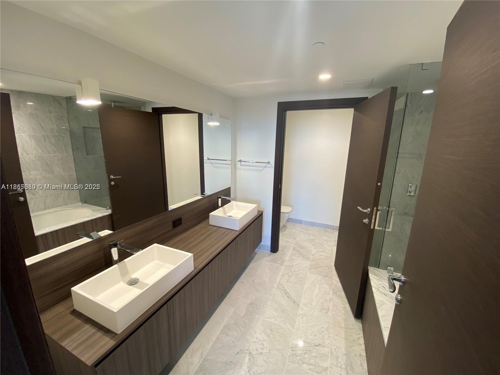 1000 Brickell Plz # 3010, Miami FL 33131 photo 5