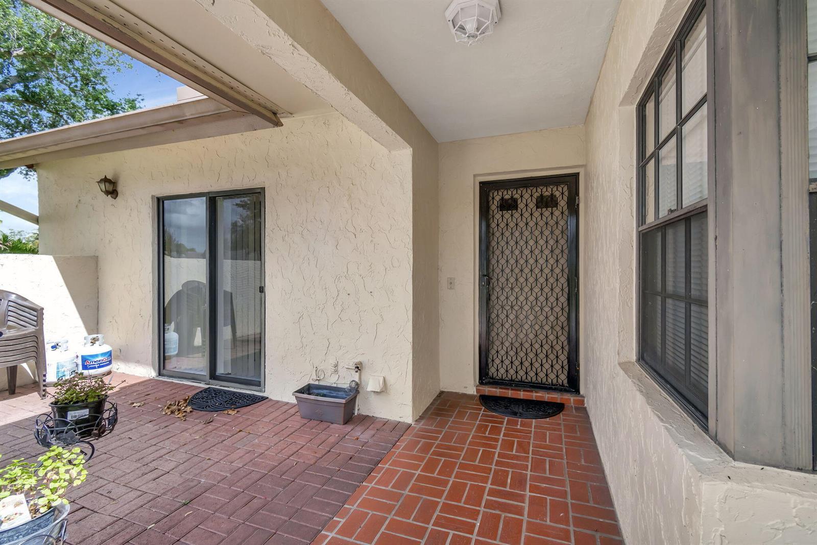 5531 Parkwalk Circle E, Boynton Beach FL 33472 photo 4
