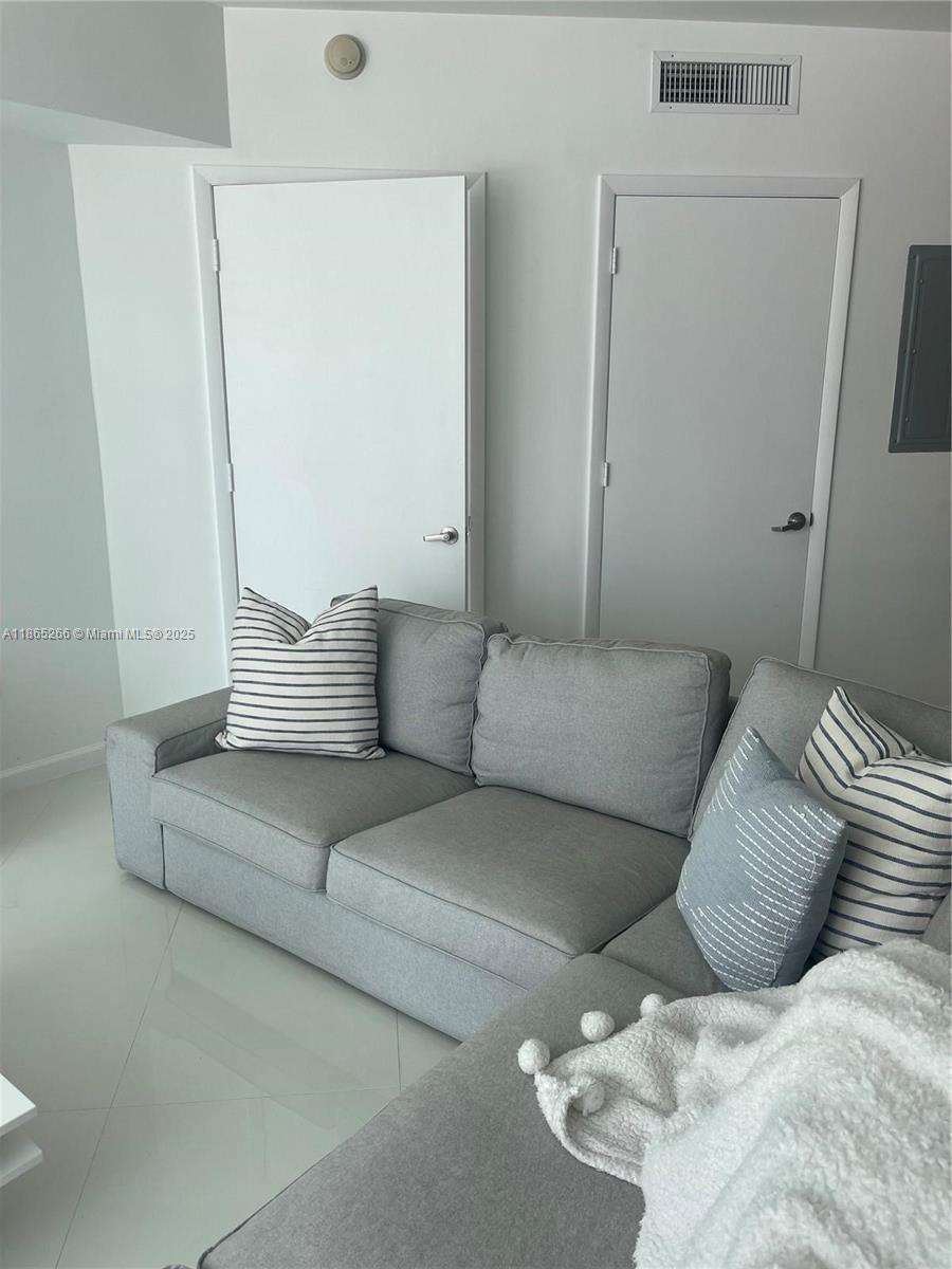 350 S Miami Ave # 1108, Miami FL 33130 photo 2
