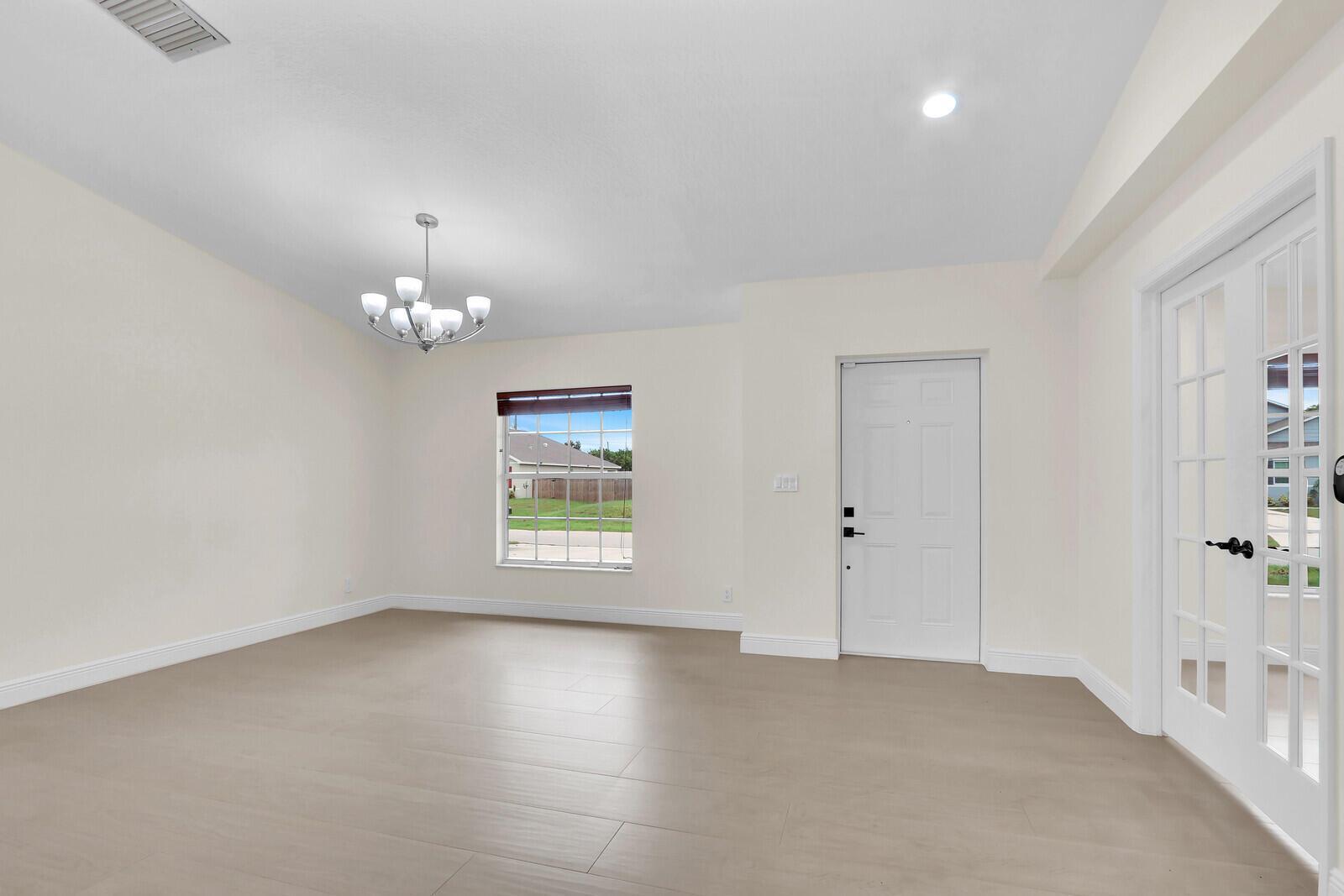 183 SW Ladybug Drive, Port St. Lucie FL 34953 photo 5