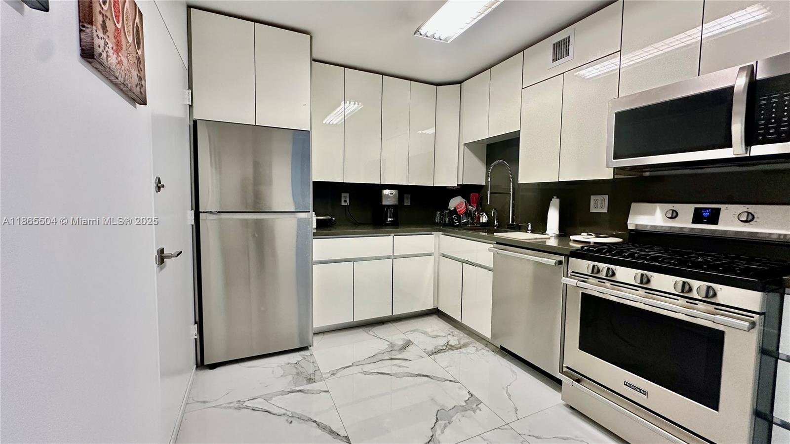 2030 S Ocean Dr # 1022, Hallandale Beach FL 33009 photo 5