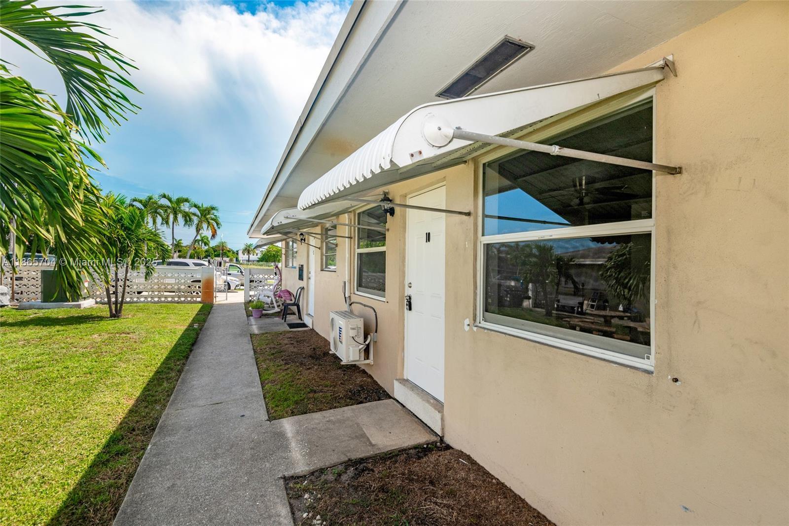 2901 Polk St # 10, Hollywood FL 33020 photo 2