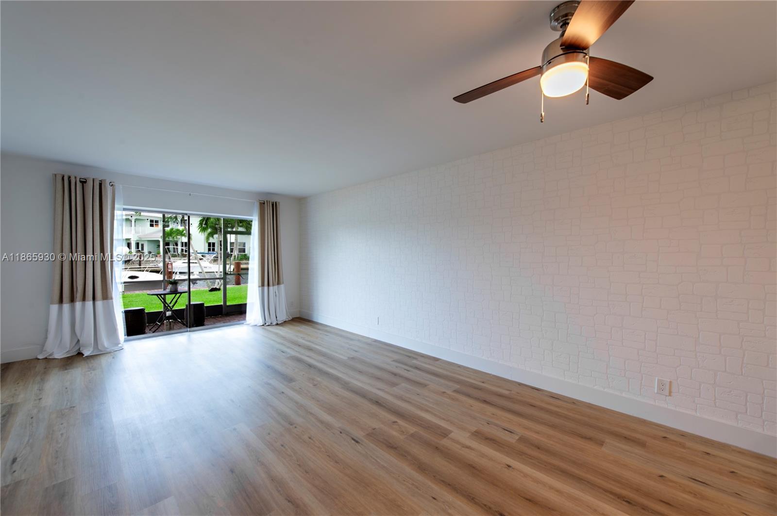 1100 Pine Dr # 105, Pompano Beach FL 33060 photo 4