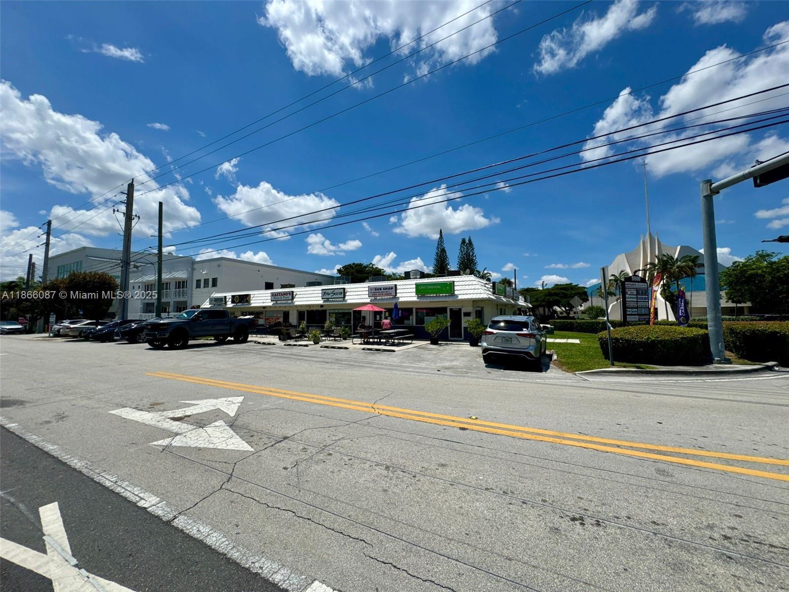 Asian Restaurant With Terrace For Sale Near Dadeland Mall, Kendall FL 33156 photo 4