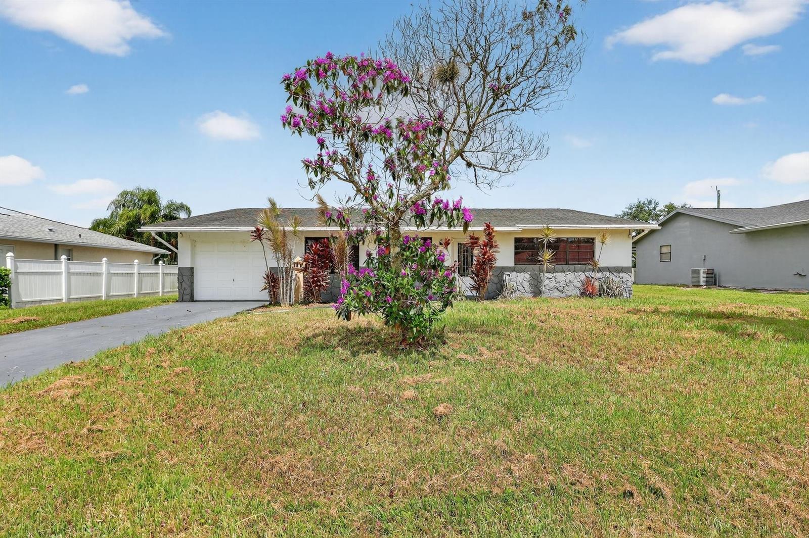 143 SW Grove Avenue, Port St. Lucie FL 34983
