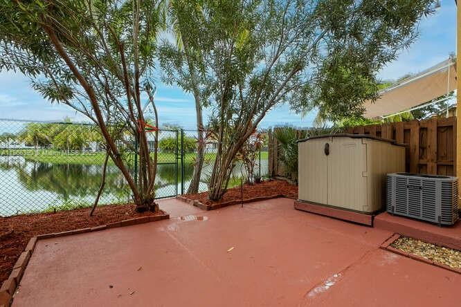 10806 SW 240th Ln, Homestead FL 33032 photo 3