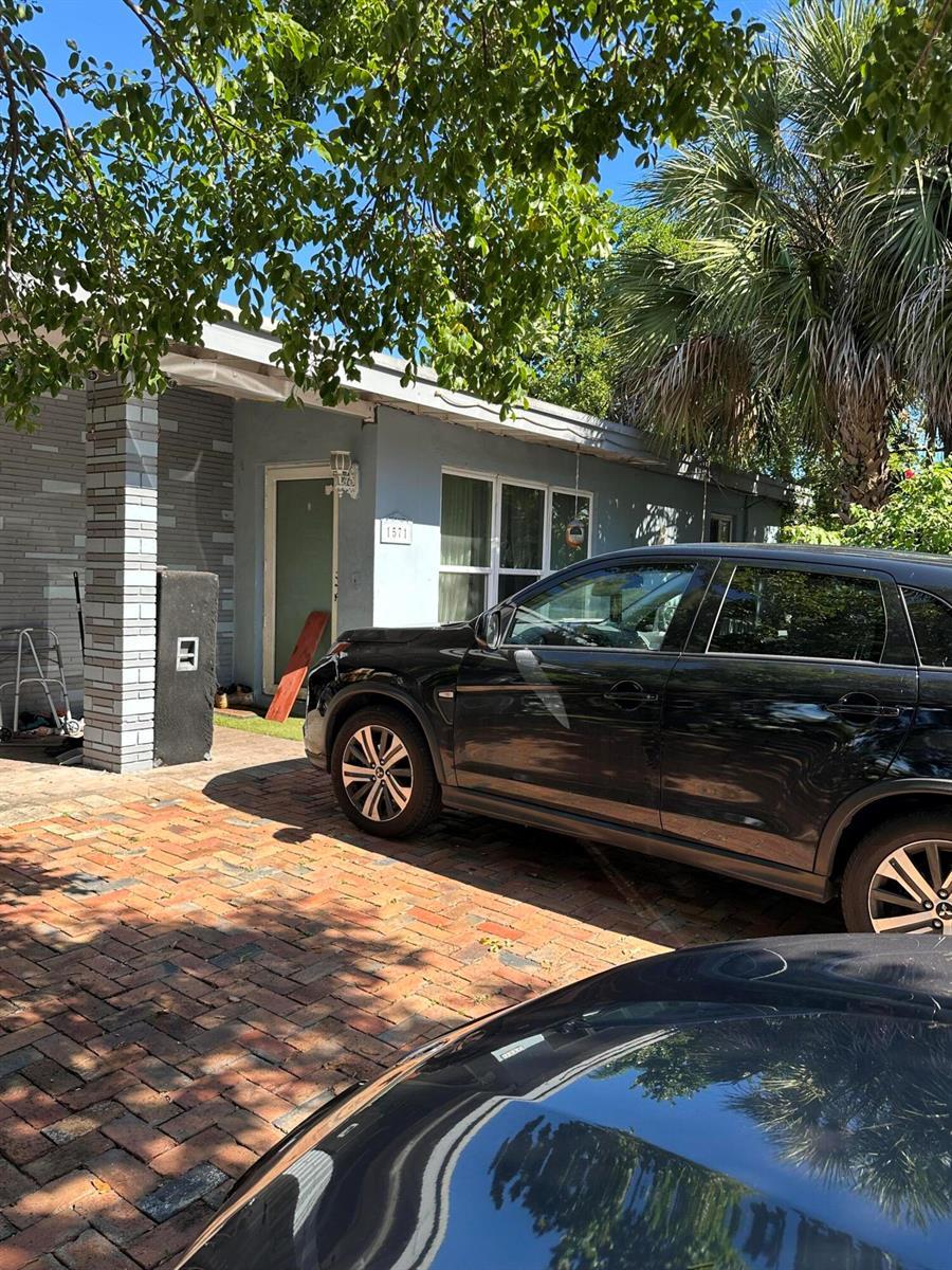 1571 NE 43rd Street, Pompano Beach FL 33064