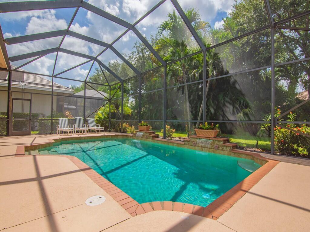 1225 Riverwind Circle, Vero Beach FL 32967 photo 2