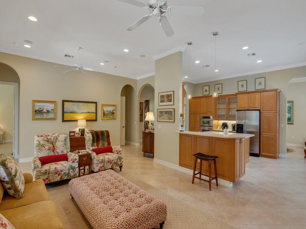 1225 Riverwind Circle, Vero Beach FL 32967 photo 5