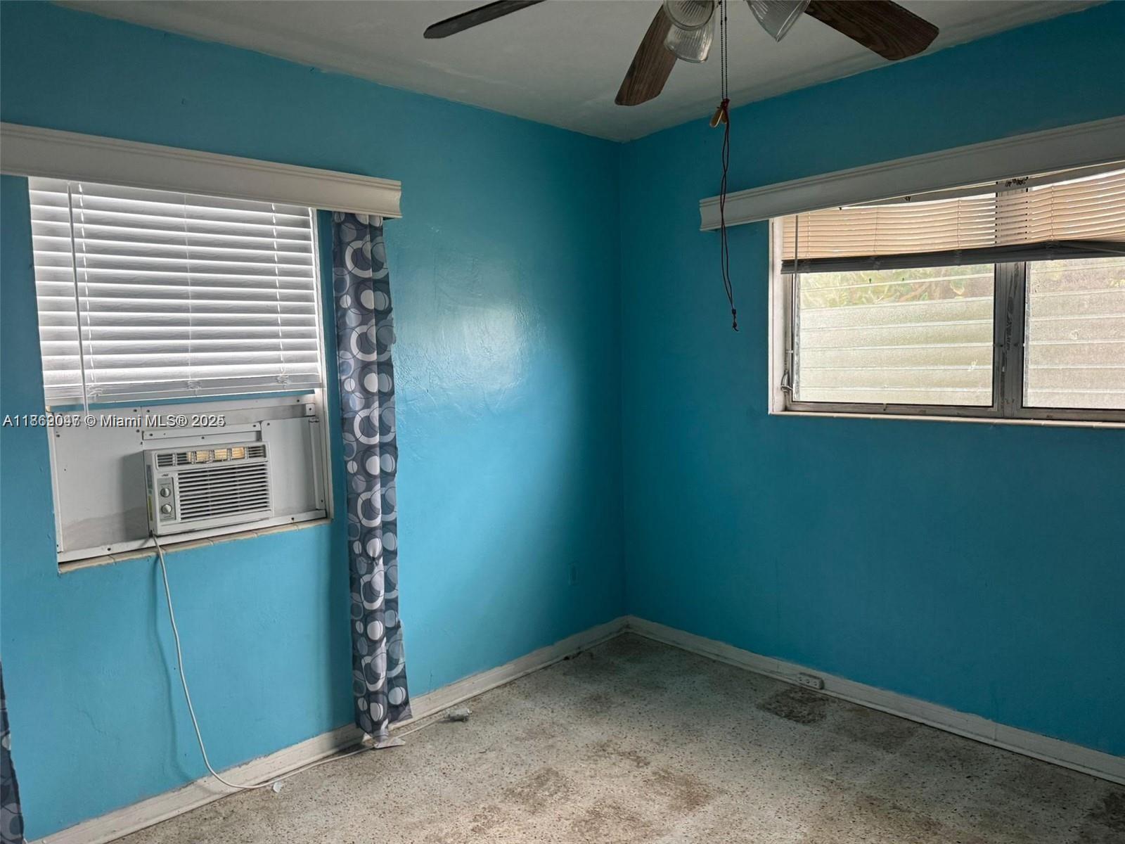 1450 NE 118th St, Miami FL 33161 photo 5