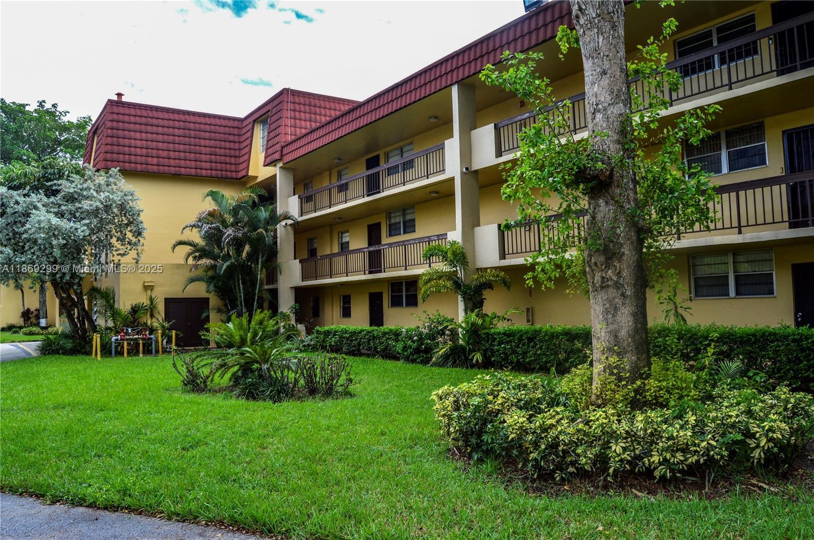3490 Foxcroft Rd # B212, Miramar FL 33025