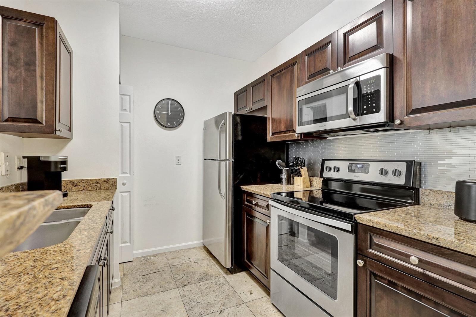 580 S Sapodilla Avenue # 105, West Palm Beach FL 33401 photo 3