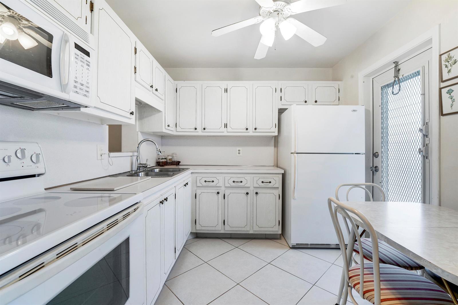 2132 NE 1st Way # 201, Boynton Beach FL 33435 photo 4