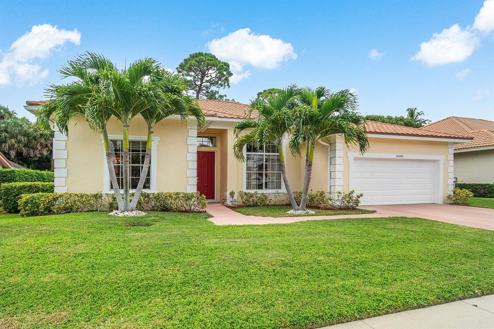9043 Cypress Hollow Drive, Palm Beach Gardens FL 33418 photo 3