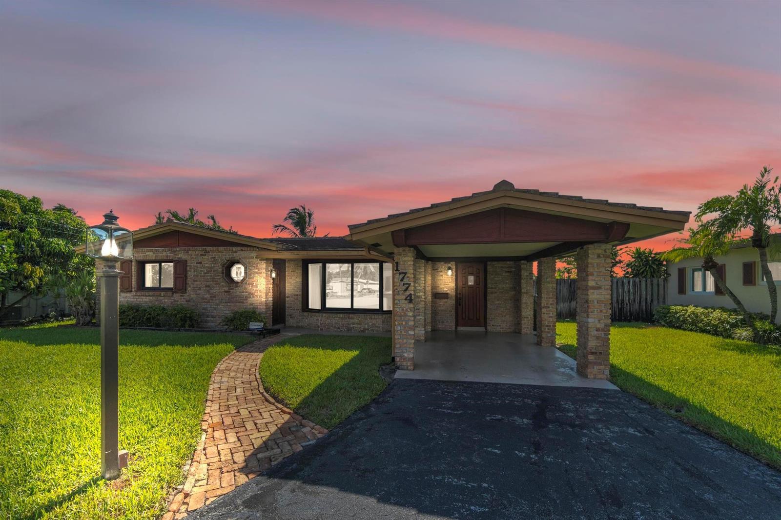1774 NW 39th Place, Oakland Park FL 33309 photo 2