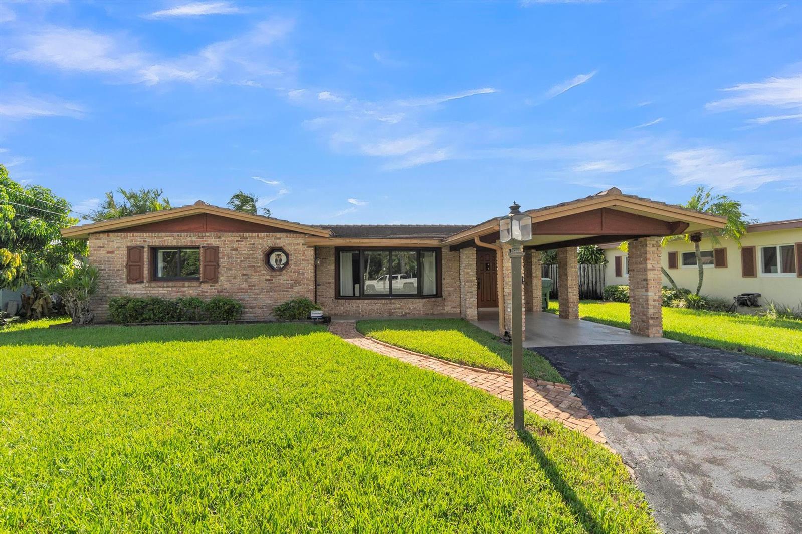 1774 NW 39th Place, Oakland Park FL 33309