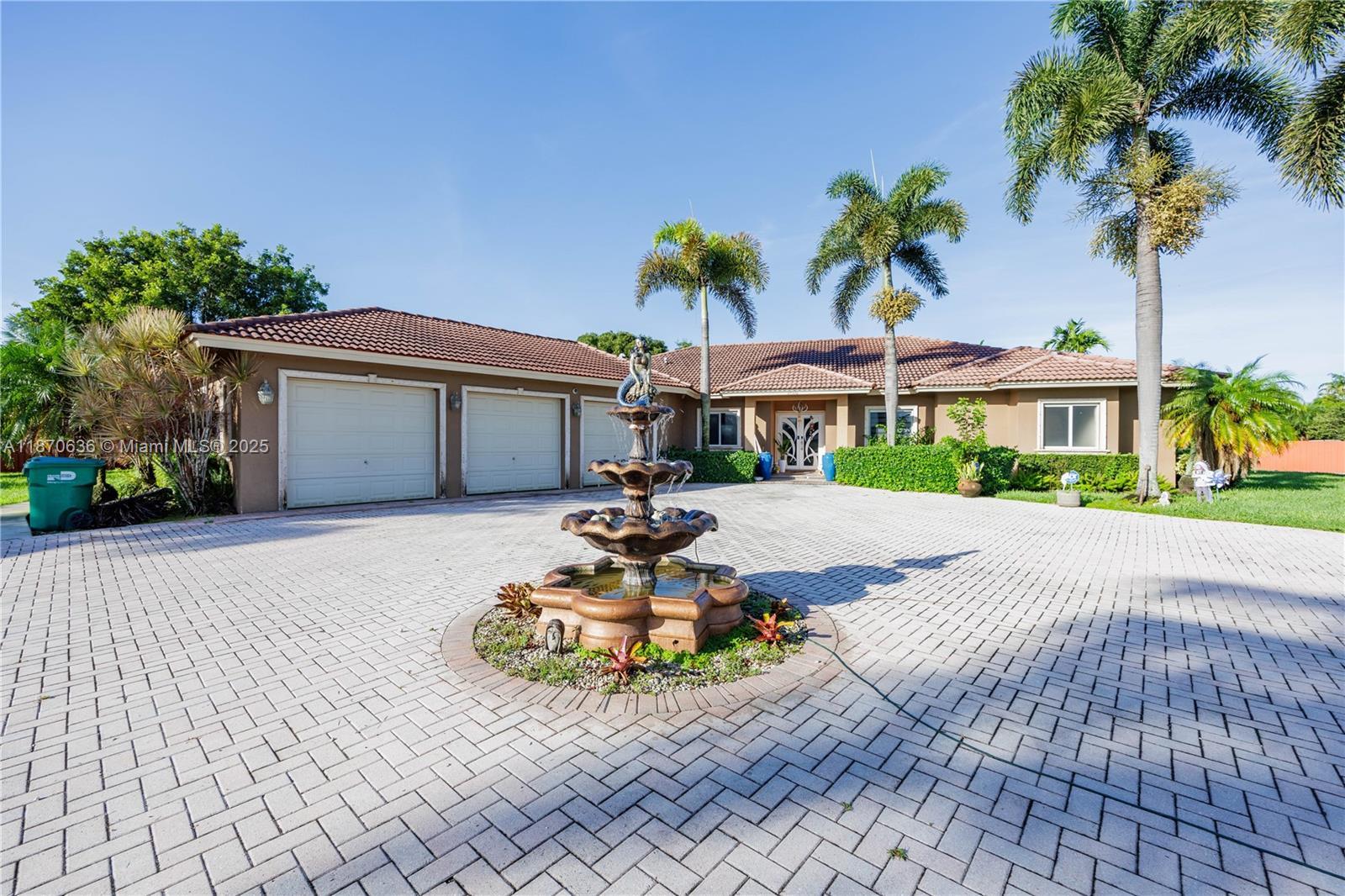 Homestead, FL 33030 photo 2