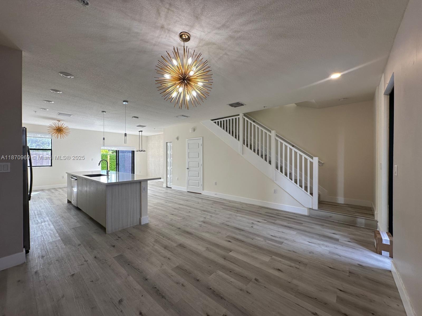 10413 NW 82nd St # 9, Doral FL 33178 photo 2