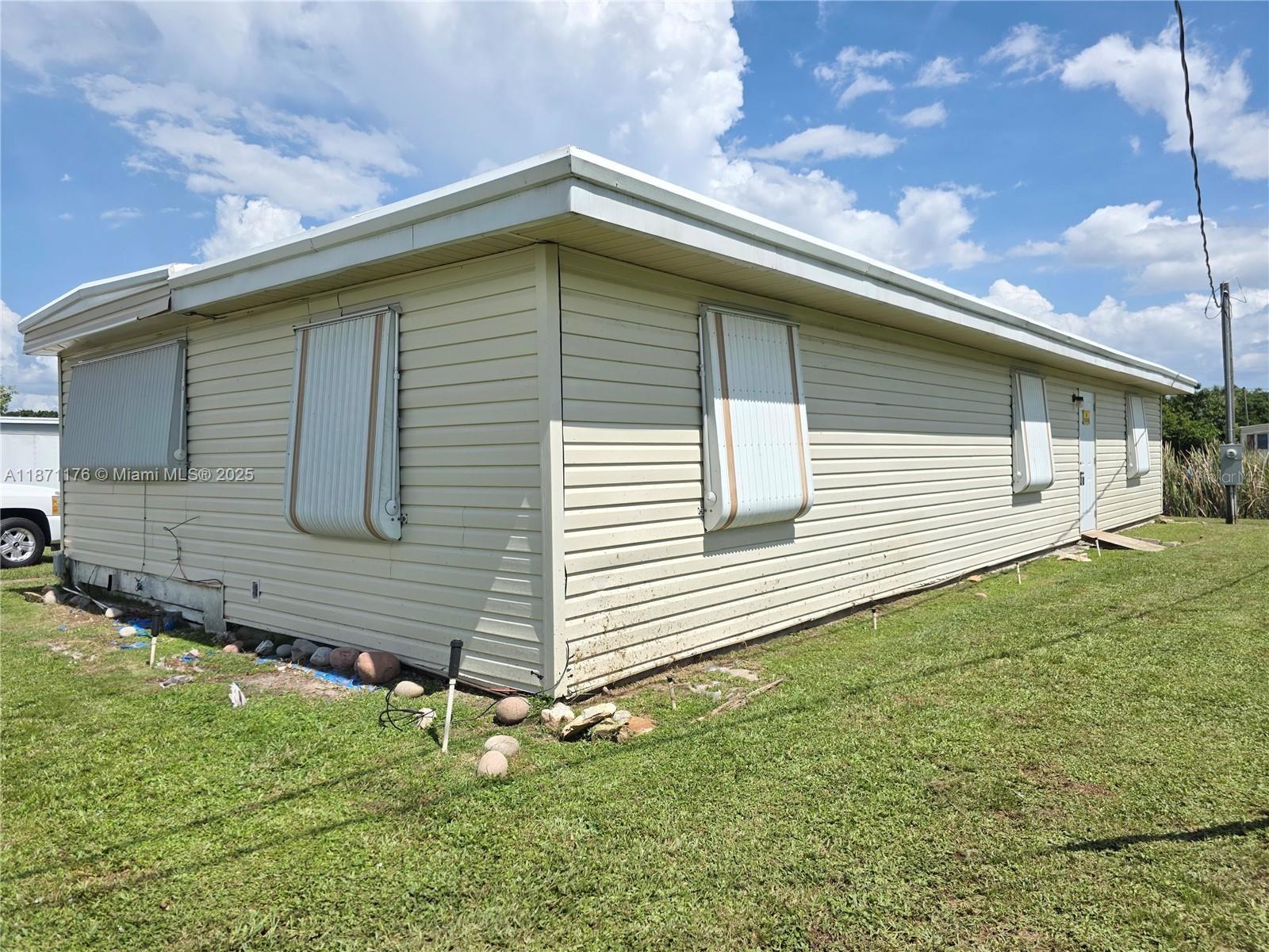 1065 25th Street, Bulkhead Ridge FL 34974 photo 4