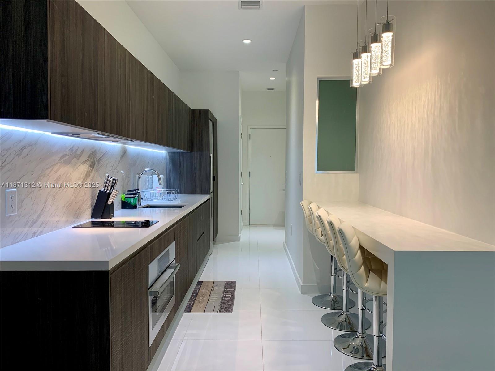 851 NE 1 Ave # 502, Miami FL 33132 photo 4