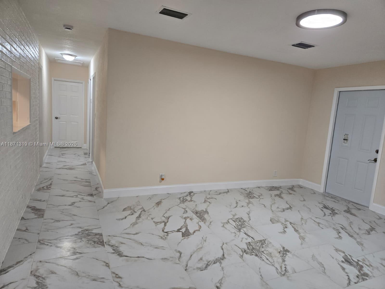 6751 Meade St, Hollywood FL 33024 photo 4