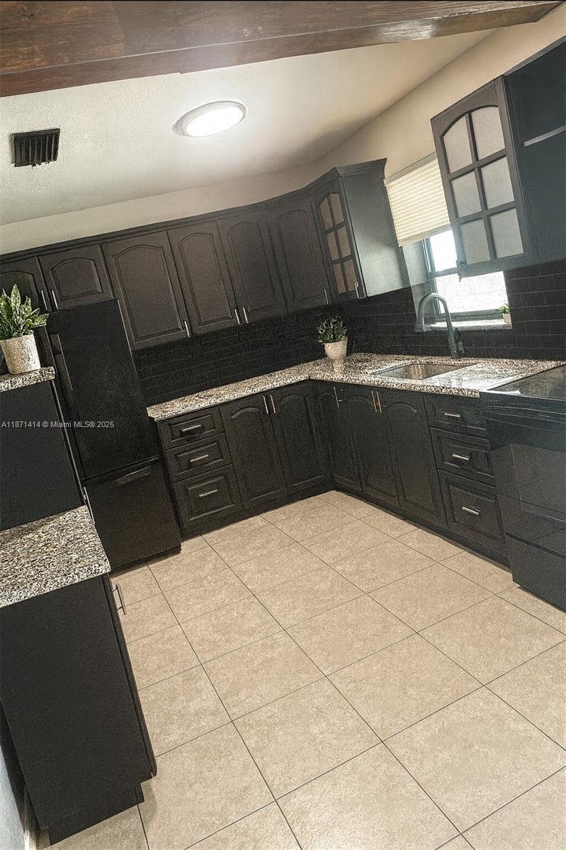 375 E Okeechobee Rd, Hialeah FL 33010 photo 4