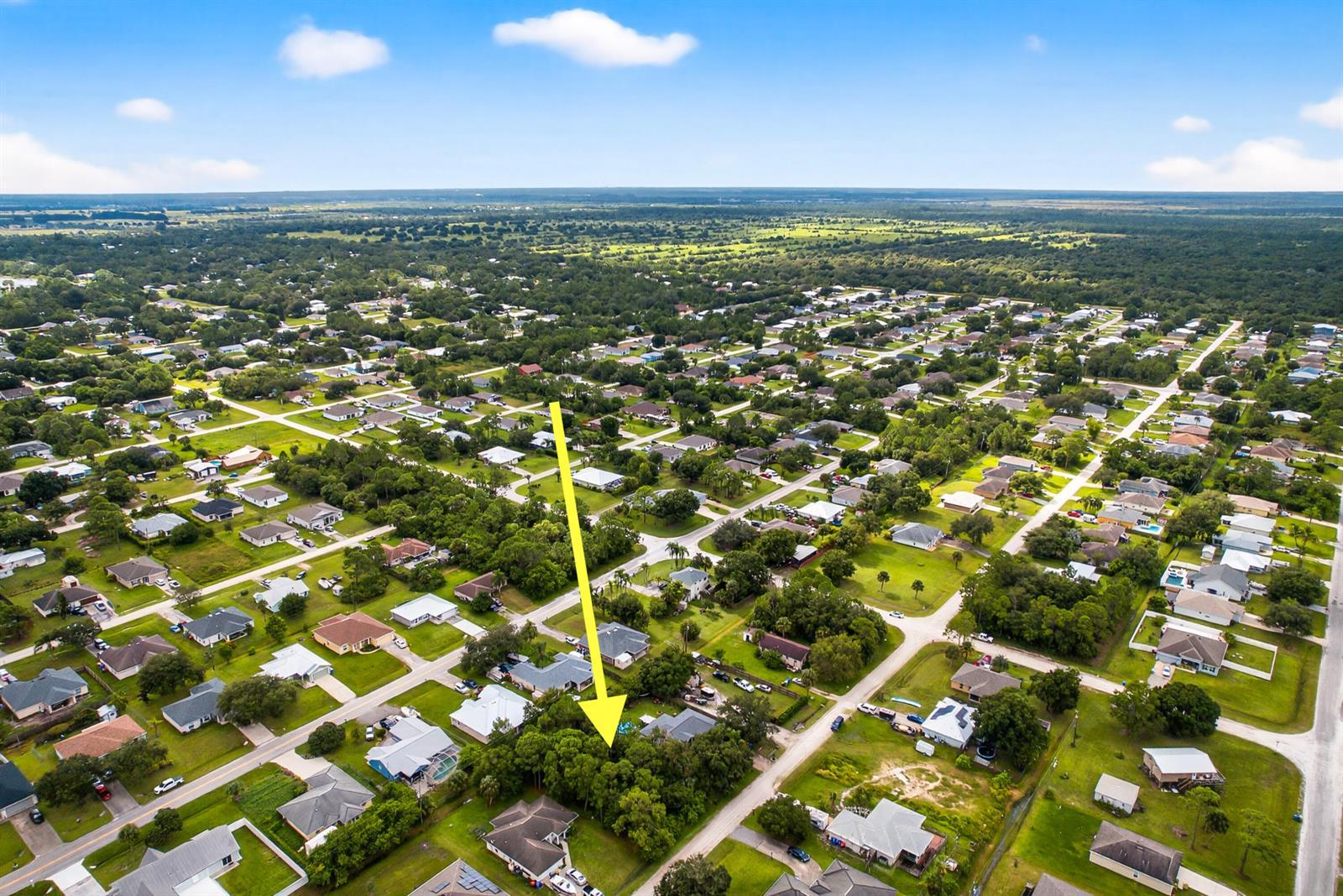 8156 101st Court, Vero Beach FL 32967 photo 3