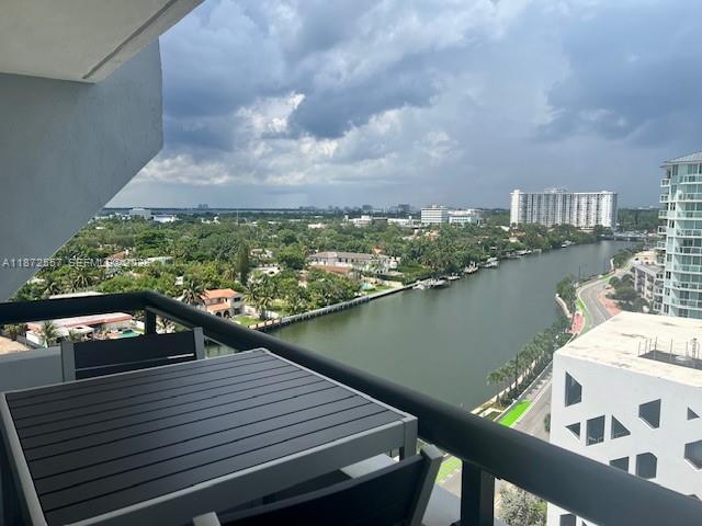 3200 Collins Ave # 3, Miami Beach FL 33140 photo 2