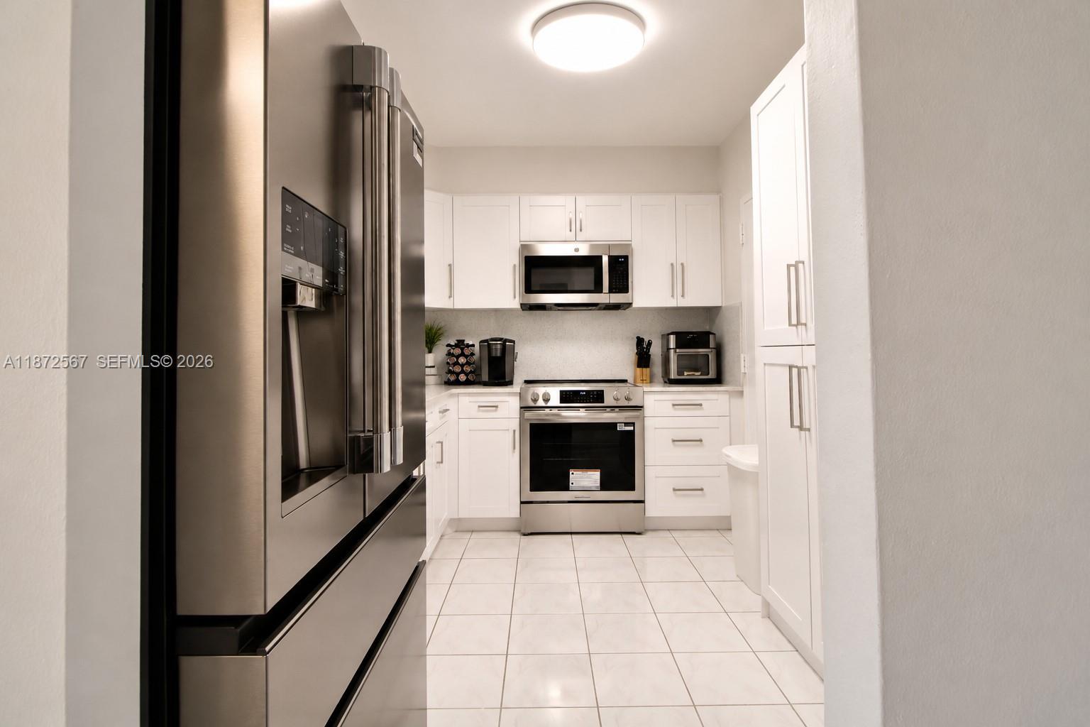 1950 S Ocean Dr # 11D, Hallandale Beach FL 33009 photo 3