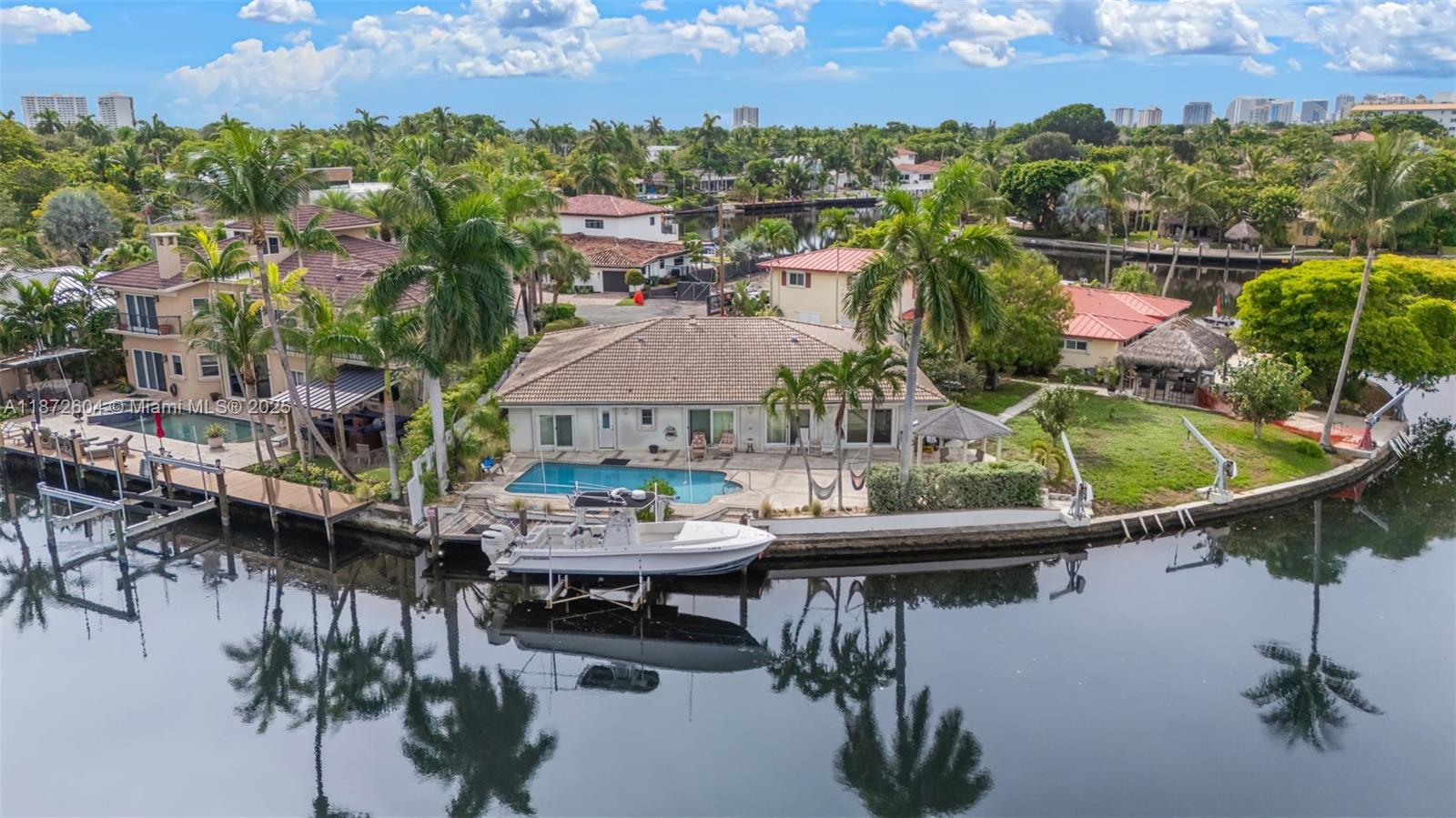 2401 Fryer Pt, Fort Lauderdale FL 33305 photo 2