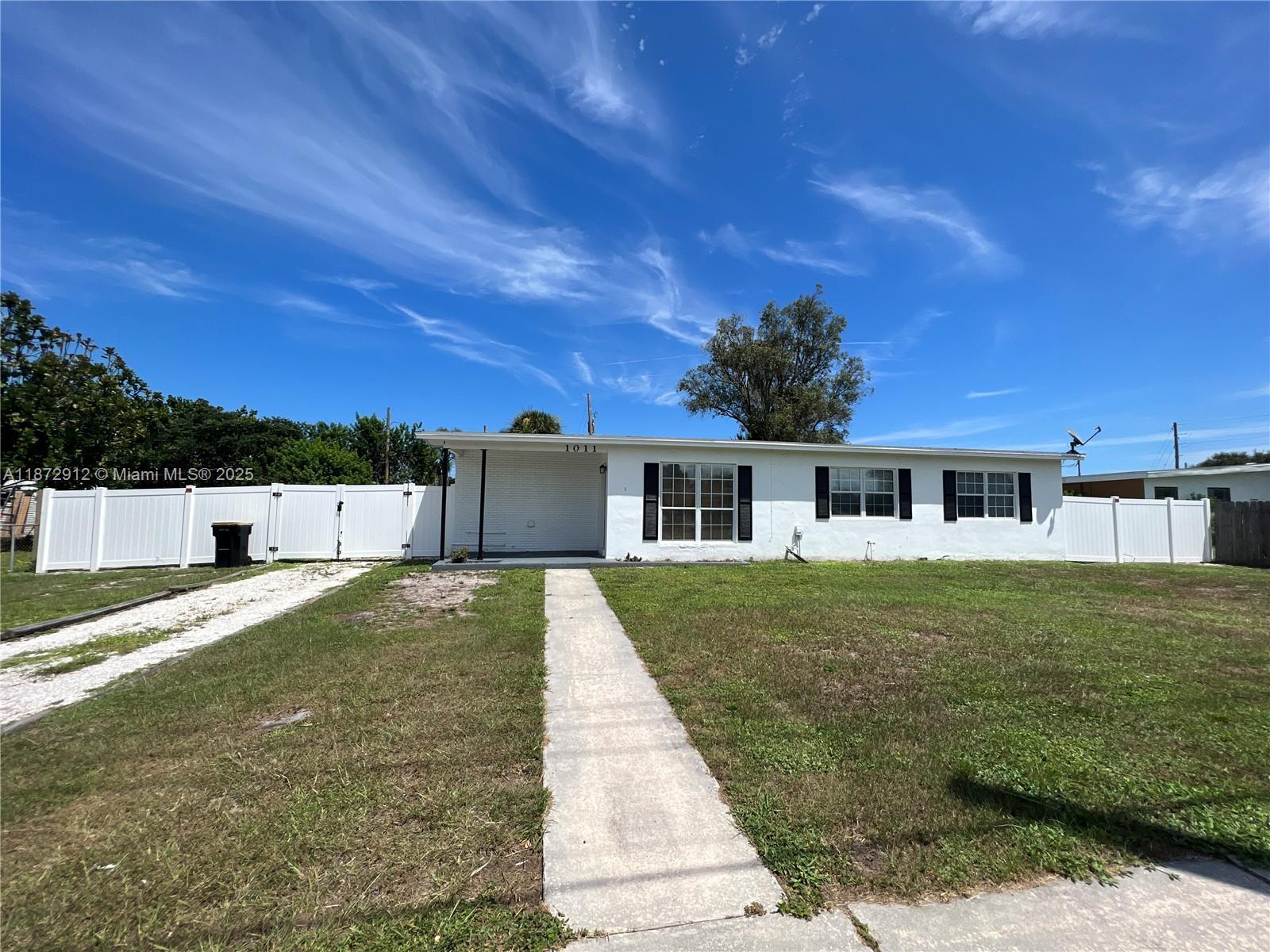1011 NE Bianca, Palm Bay FL 32905