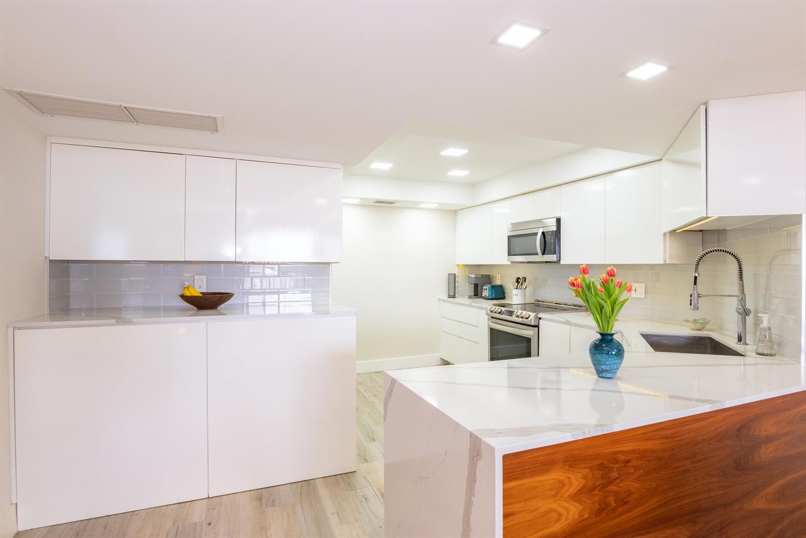 2400 Presidential Way # 801, West Palm Beach FL 33401 photo 3