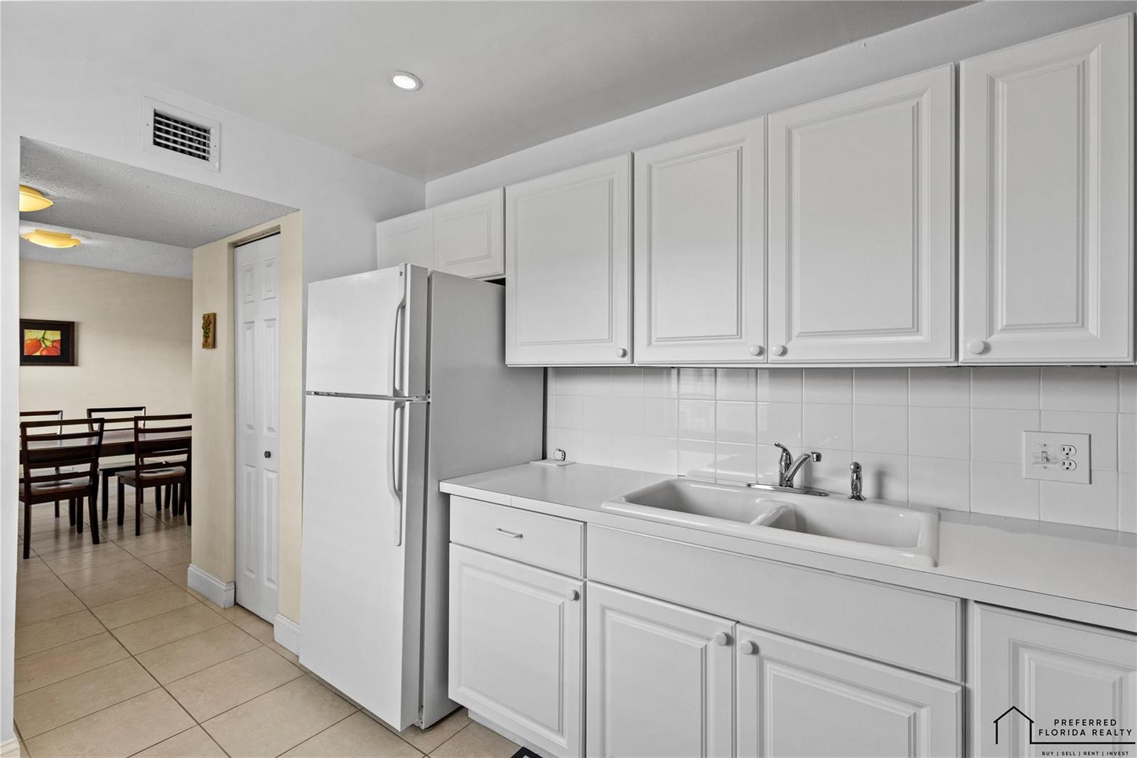 4191 NW 41st Street # 316, Lauderdale Lakes FL 33319 photo 2