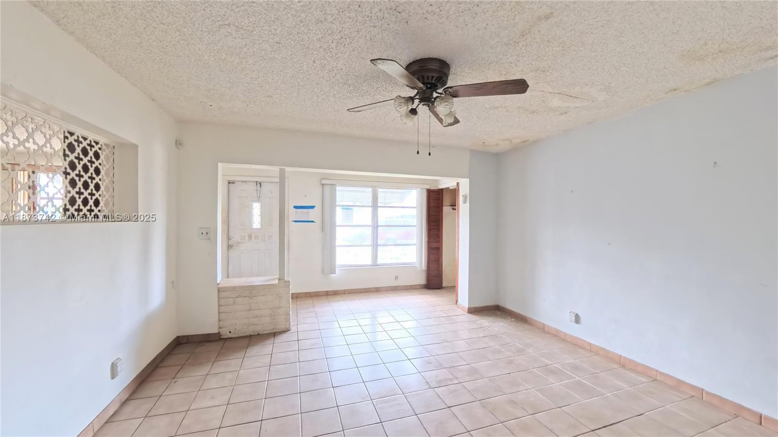 410 NW 52 St, Oakland Park FL 33309 photo 5