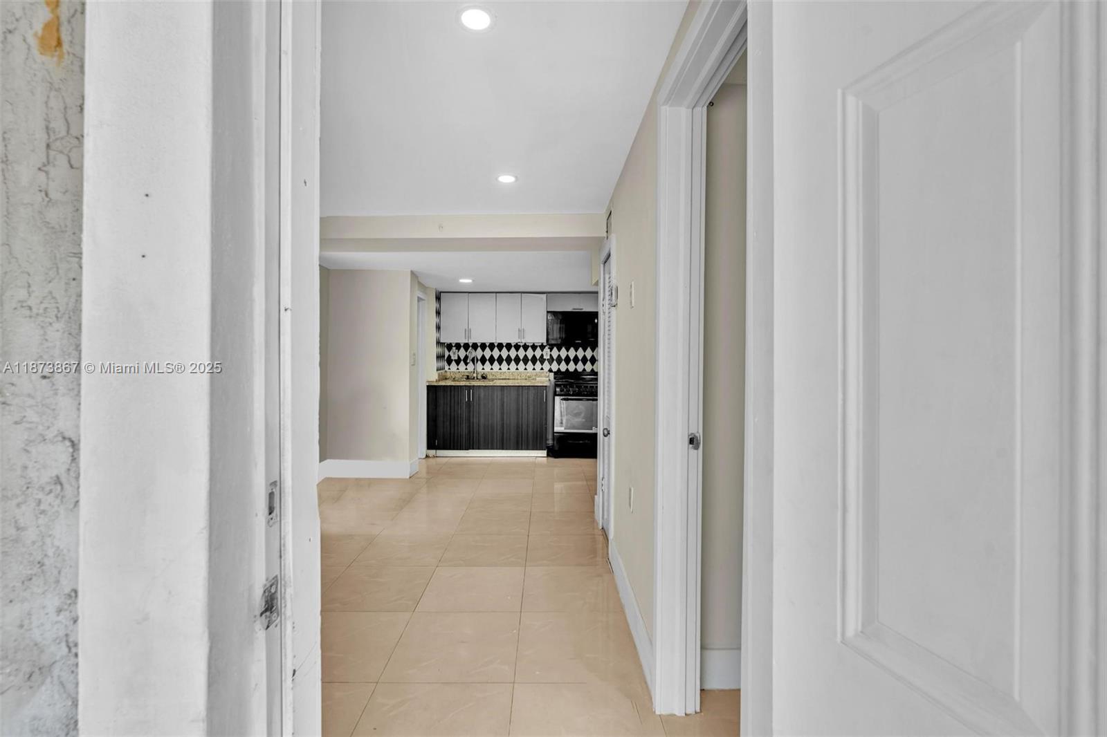 921 NW 110th St # 1, Miami FL 33168 photo 2