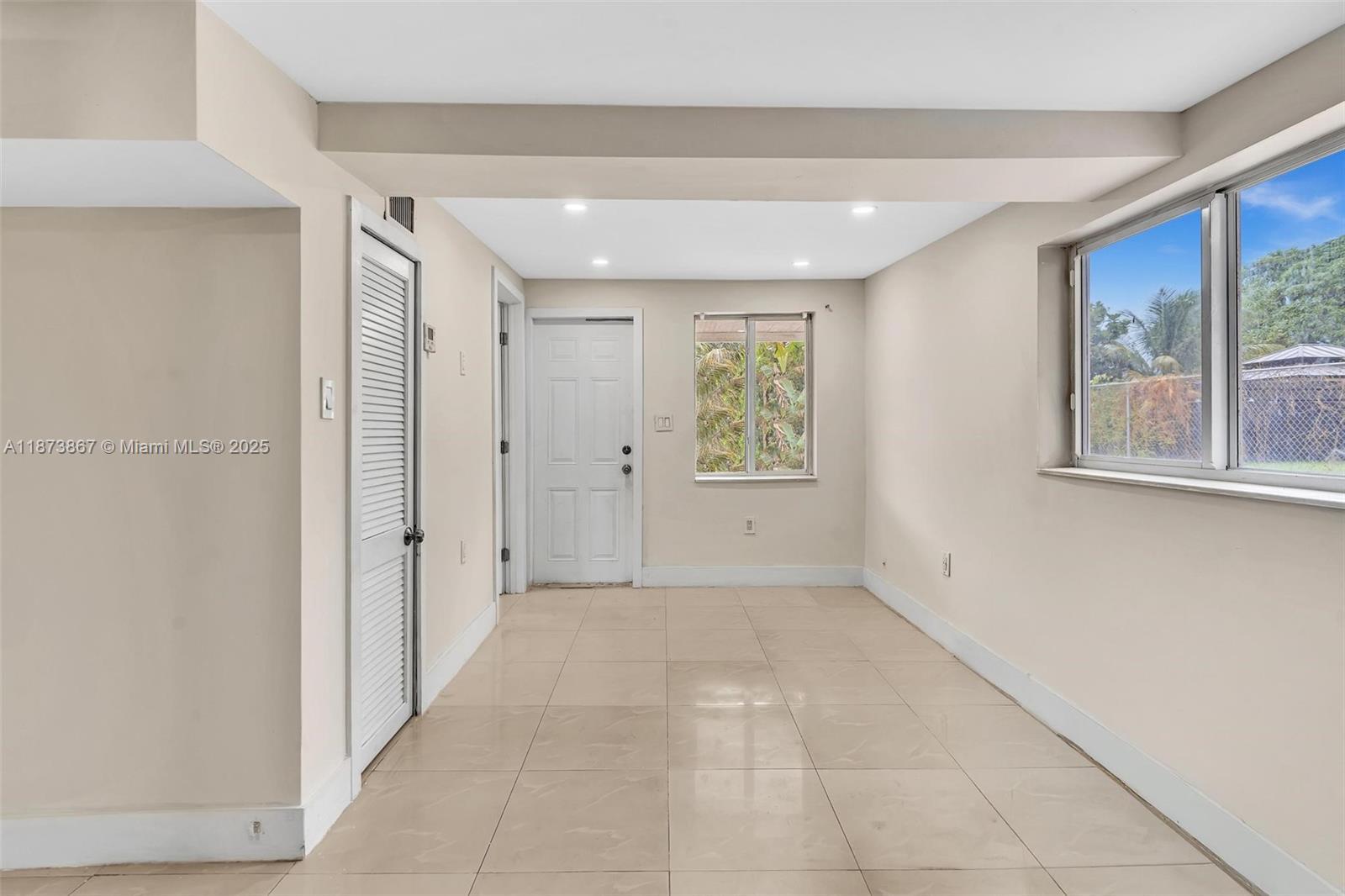 921 NW 110th St # 1, Miami FL 33168 photo 5